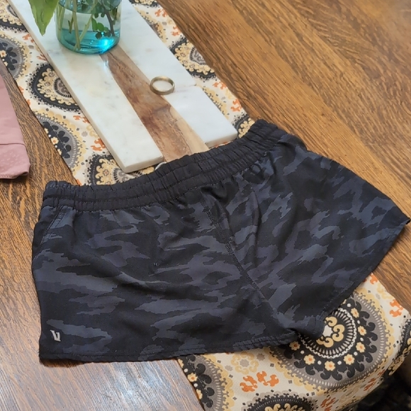Vuori Pants - Vuori Women's Shorts